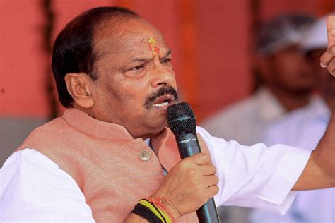 Former Jharkhand Cm Raghubar Das Raised Conversion Issue आदिवासियों