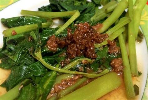 FILIPINO SIDE DISH: Kangkong with Bagoong Recipe - Pinoy Easy Recipes