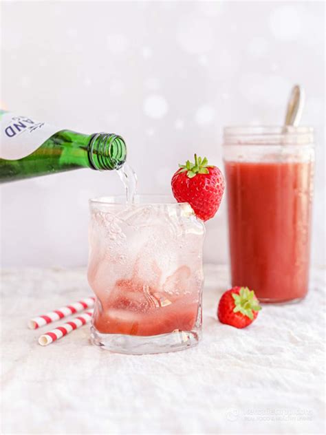 Homemade Sugar-Free Strawberry Syrup | KetoDiet Blog