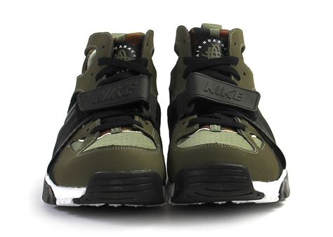 Nike Air Trainer Huarache "Medium Olive" | Sole Collector