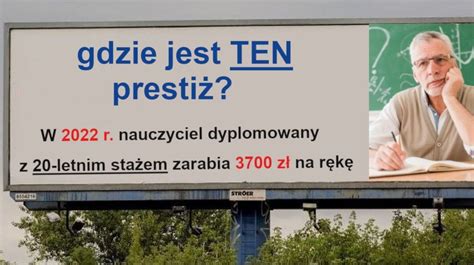 Nauczyciel Zbiera Na Bilbordy Prawdy Chce Zdemaskowa Rz Dow