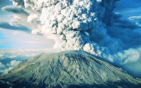 巴厘岛阿贡火山持续喷发 中国各旅行社及航空公司启动应急预案凤凰旅游