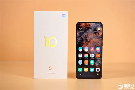 Новенький Xiaomi Mi 10S показали со всех сторон на живых фото сразу ...