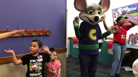 Chuck E Cheeses Happy Birthday Song Youtube