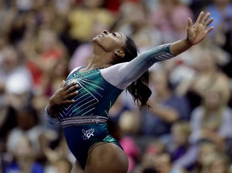 33 Jaw Dropping Photos Of Simone Biles The Most Dominant Athlete Alive