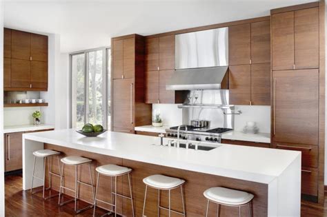 7 Beautiful Kitchen Color Schemes With Cherry Cabinets Lovetoknow