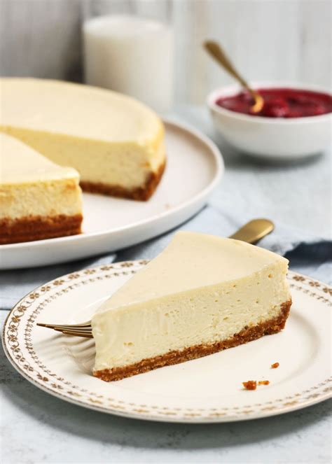 EXTRA CREAMY Vanilla Cheesecake Recipe - Scientifically Sweet