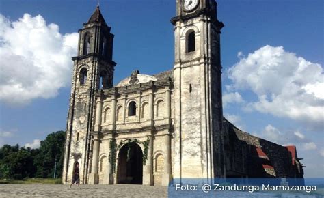 Iglesia De San Miguel Arcángel Y Su Hermoso Mirador