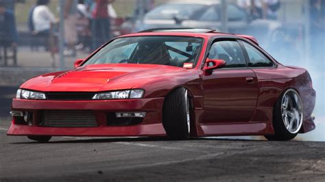 Nissan Silvia S14 Zenki Drifting