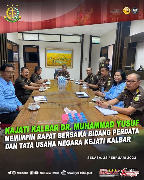 KAJATI KALBAR PIMPIN RAPAT BERSAMA BIDANG PERDATA DAN TATA USAHA NEGARA