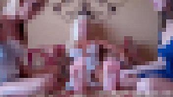 Hago que mis compañeros de cuarto adoren mis pies XVIDEOS