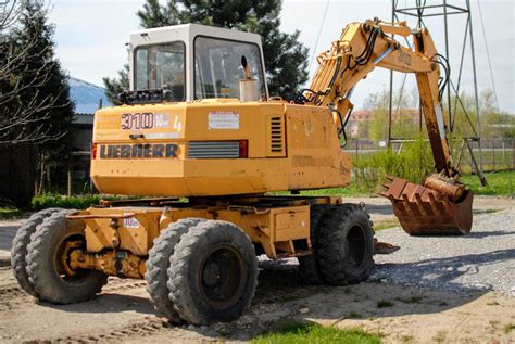 Liebherr A Mobilbagger Budrolpol