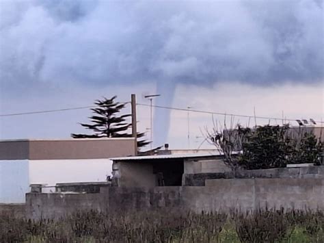 Maltempo Puglia Grosso Tornado Nella Zona Di Otranto FOTO E VIDEO