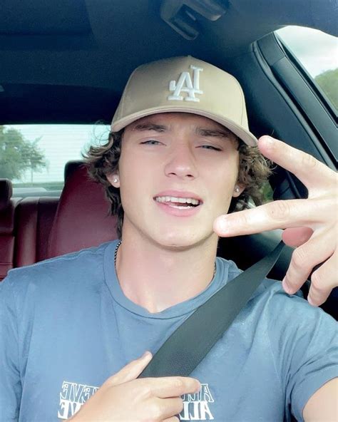 Brandon Nevarez Biography Wiki Age Girlfriend Net Worth And Much