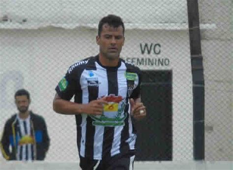 NAC Contrata O Experiente Atacante Eraldo