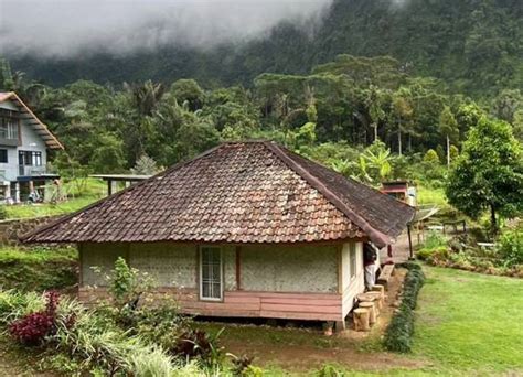 Fakta Unik Rumah Abah Jajang Yang Viral Karena Memiliki Pemandangan