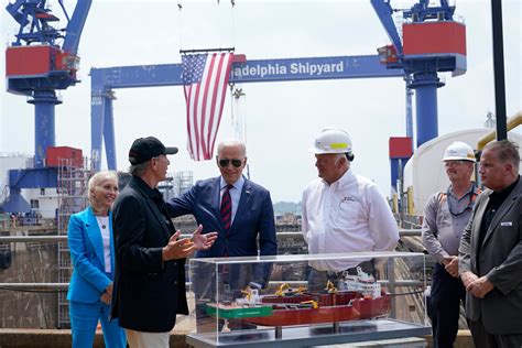 Biden touts offshore wind at Philly Shipyard, opens door for turbines ...