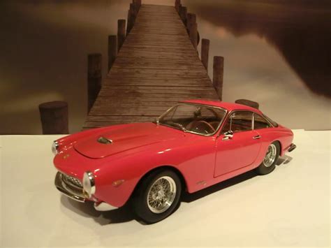 Ferrari GT Berlinetta Lusso Modellauto Von Hot Wheels Elite Modelly