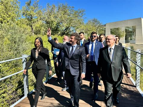 El Presidente Javier Milei Visit El Museo Del Holocausto Y El Bosque