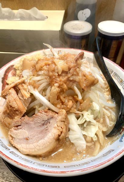 『小ラーメン』豚山 横浜西口店のレビュー ラーメンデータベース