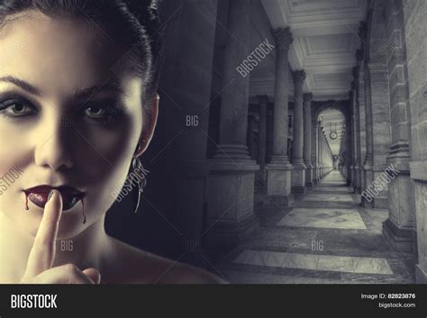 Sexy Female Vampire