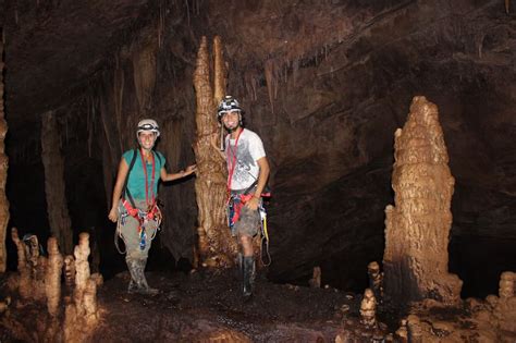 Cómo es la Cueva de los Tayos El lugar que visitaría Will Smith en