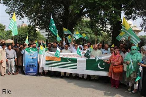 آزادکشمیر میں یوم دفاع پاکستان کی مناسبت سے مختلف سیاسی جماعتوں کے زیر