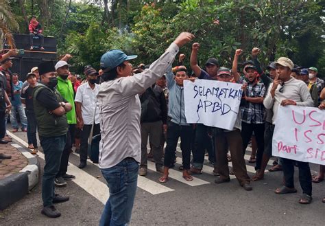 Jukir Desak Pemkab Sidoarjo Putus Kontrak Pihak Ketiga Pengelola Parkir