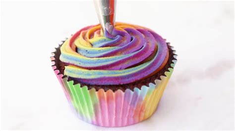 Unicorn Cupcakes With Rainbow Frosting Youtube