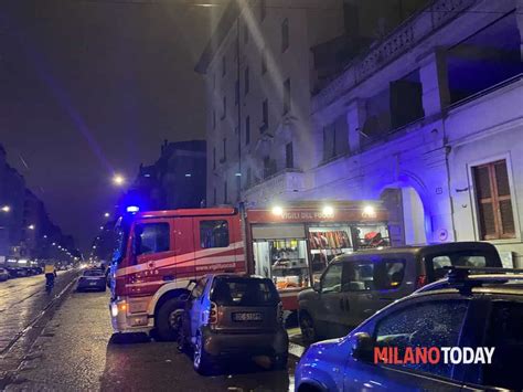 Incendio In Via Amadeo A Milano Di D Bennati