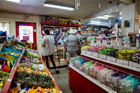 Penny Candy Store in Live Oak Dispenses Sweet Dose of Nostalgia ...