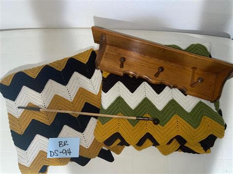 Blanket And Shelf Lot
