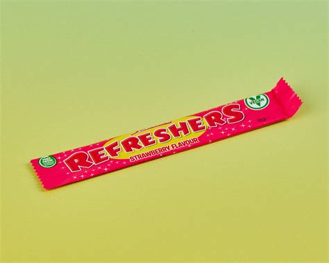 Refreshers Strawberry Chew Bar Swizzels Sweet Hamper Company