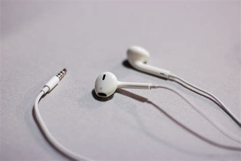 Apple Headphones Wikipedia Atelier Yuwaciaojp