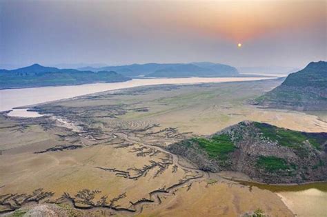 Qihe Promotes Yellow River Development