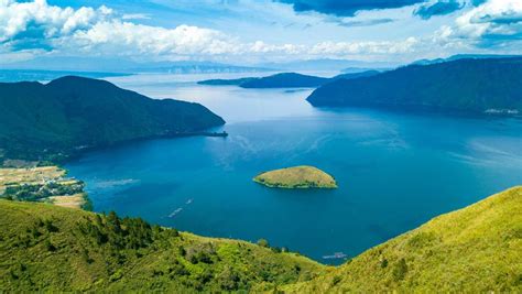 wisata seru sekitar danau toba   torch