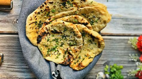 Garlic Naan Recipe How To Make Easy Garlic Naan Recipe Youtube