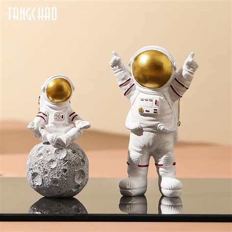 3pcs Nordic Astronaut Figurines Resin Sculpture Modern Home Decor