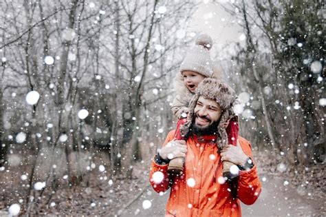 Images de Enfant Hiver Neige Téléchargement gratuit sur Freepik