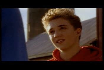 Picture of Kyle Gallner in Smallville, episode: Run - TI4U_u1141227414 ...