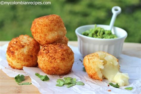 Bolitas De Yuca Y Queso Yuca Balls Stuffed With Cheese My Colombian