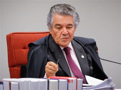 Marco Aurélio determina que governo adote medidas para realizar Censo 2021