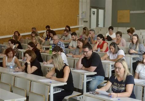 M S De Opositores Se Examinan Este Domingo Para Plazas De