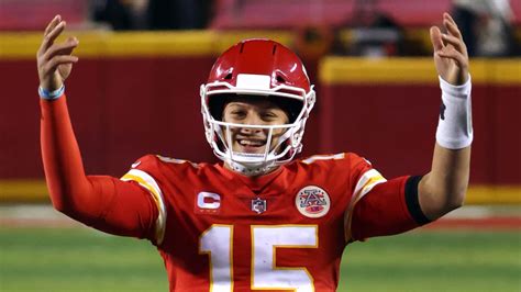 Se Tom Brady é O Pelé Quem é O Mahomes Do Futebol