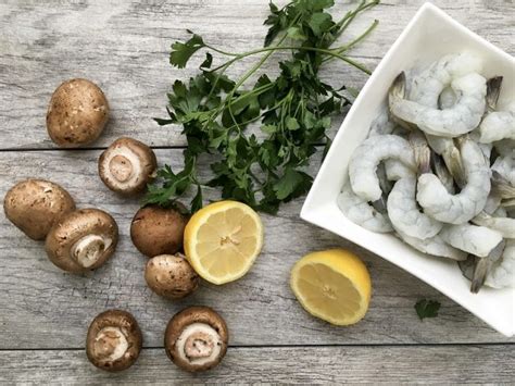 White Wine Lemon Garlic Shrimp Pasta : Cooking With Bliss