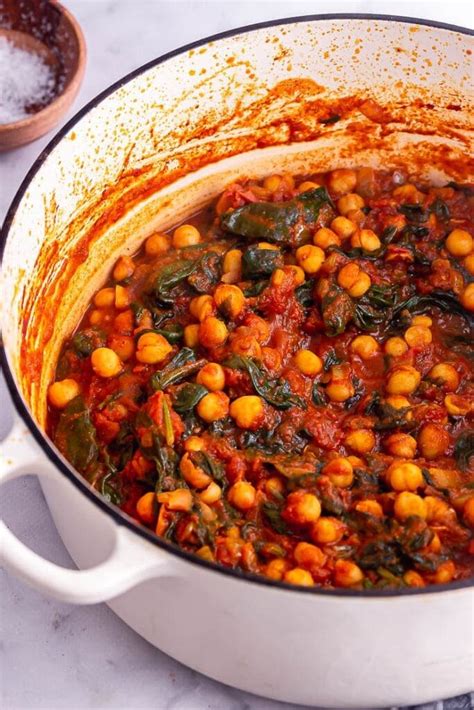 15 Minute Chickpea And Spinach Curry • The Cook Report