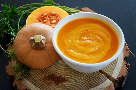 Recette de velouté de courge butternut carotte et cannelle pour bébé