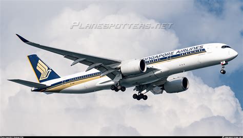 V Smz Singapore Airlines Airbus A Photo By Baigiver Id