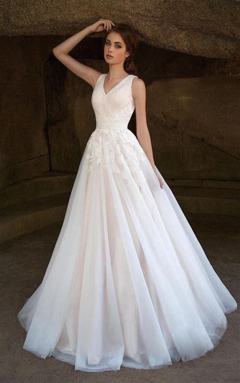 Wedding Dresses V Back Top Review - Find the Perfect Venue for Your ...