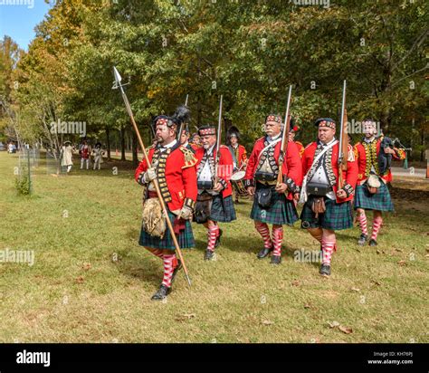 Scottish Highlanders 1700s Hi Res Stock Photography And Images Alamy